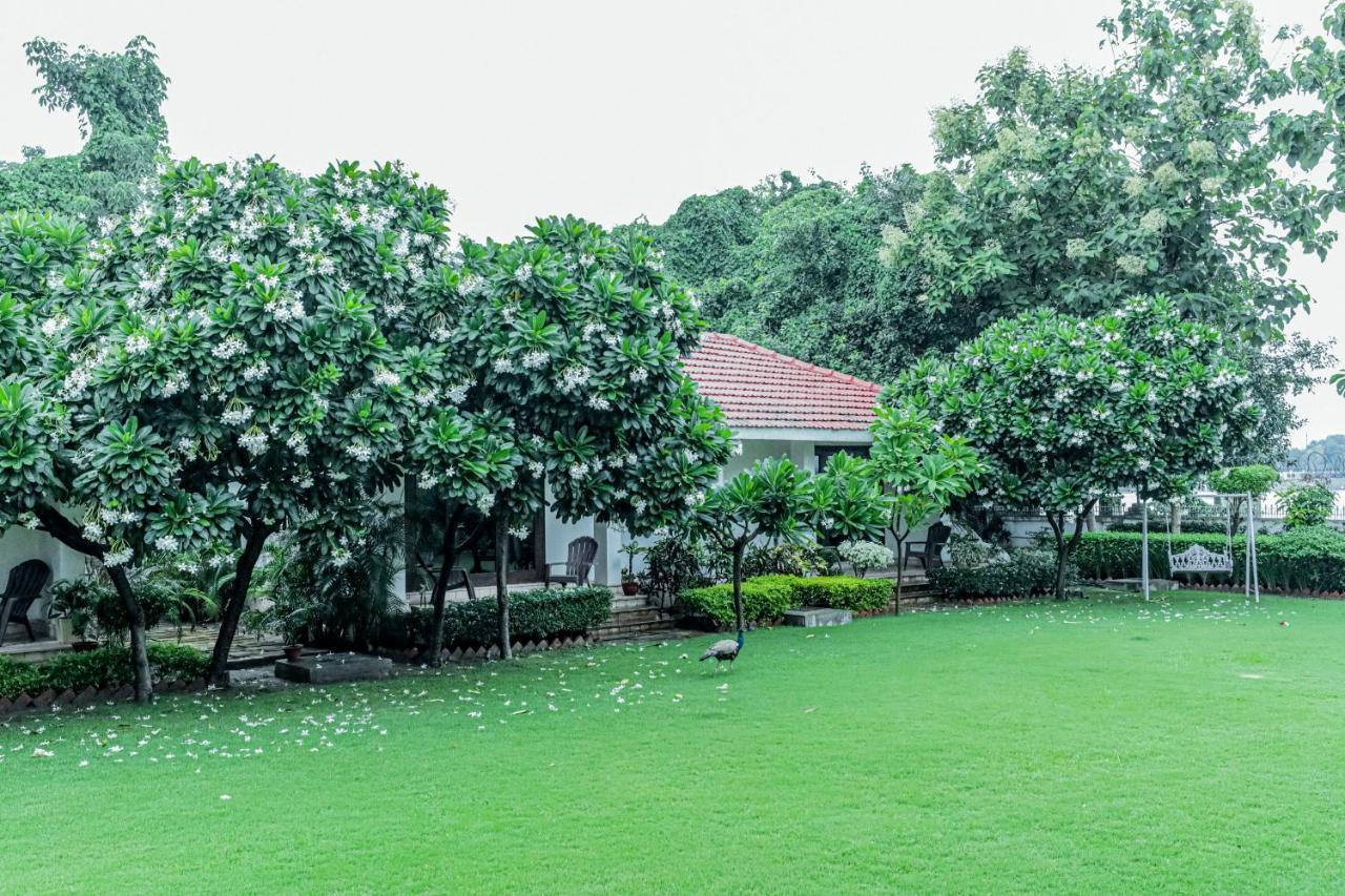 Saptapuri By Royal Orchid Hotels Limited Varanasi Bagian luar foto